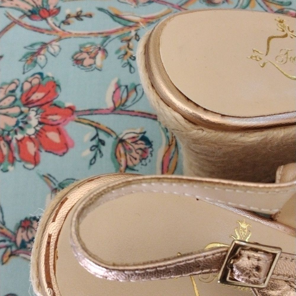NEW Footcandy Platform Sandals - Picture 8 of 11